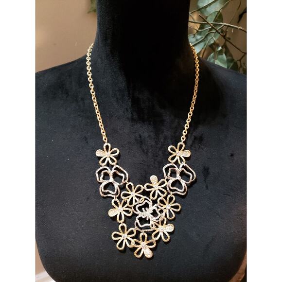 Womens Two Tone Encrusted Crystal Hollow Out Metal Flowers Statement Necklace - Picture 1 of 6